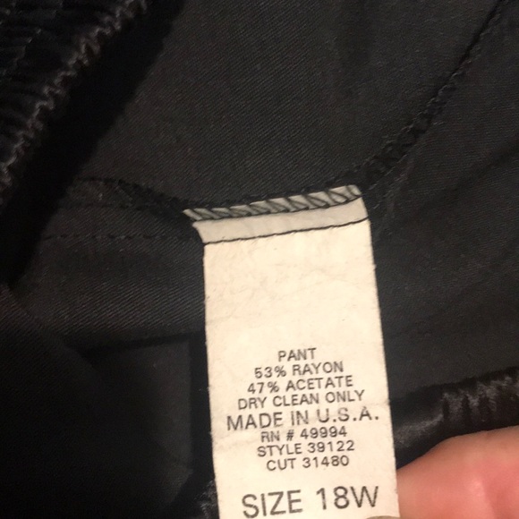 Size 18w pants - Picture 3 of 8